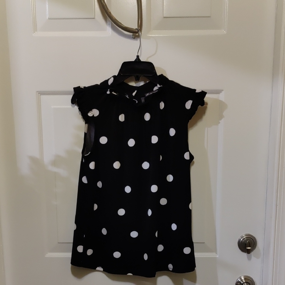 Adrianna Papell Black and White Garment